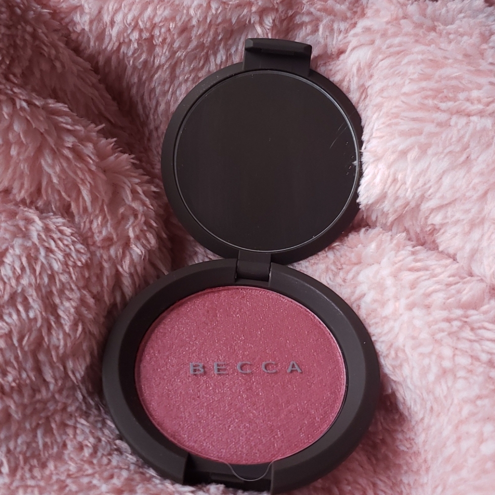 Becca Luminous Blush in Foxglove